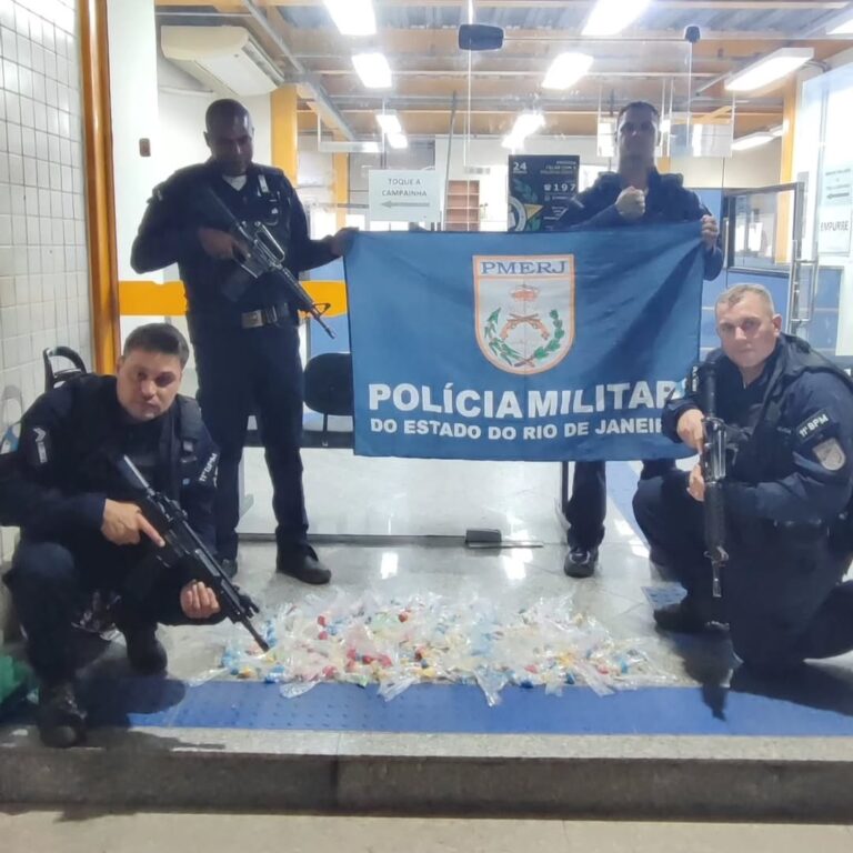 Nova Friburgo, Morro dos Maias, 11º BPM, apreensão de drogas, tráfico de drogas, Polícia Militar, ocorrência policial, 151ª DP, segurança pública